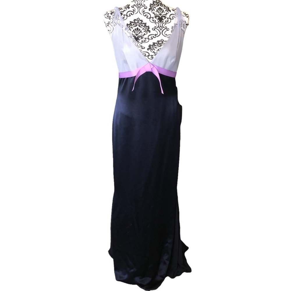 Vera Wang Maids Gown